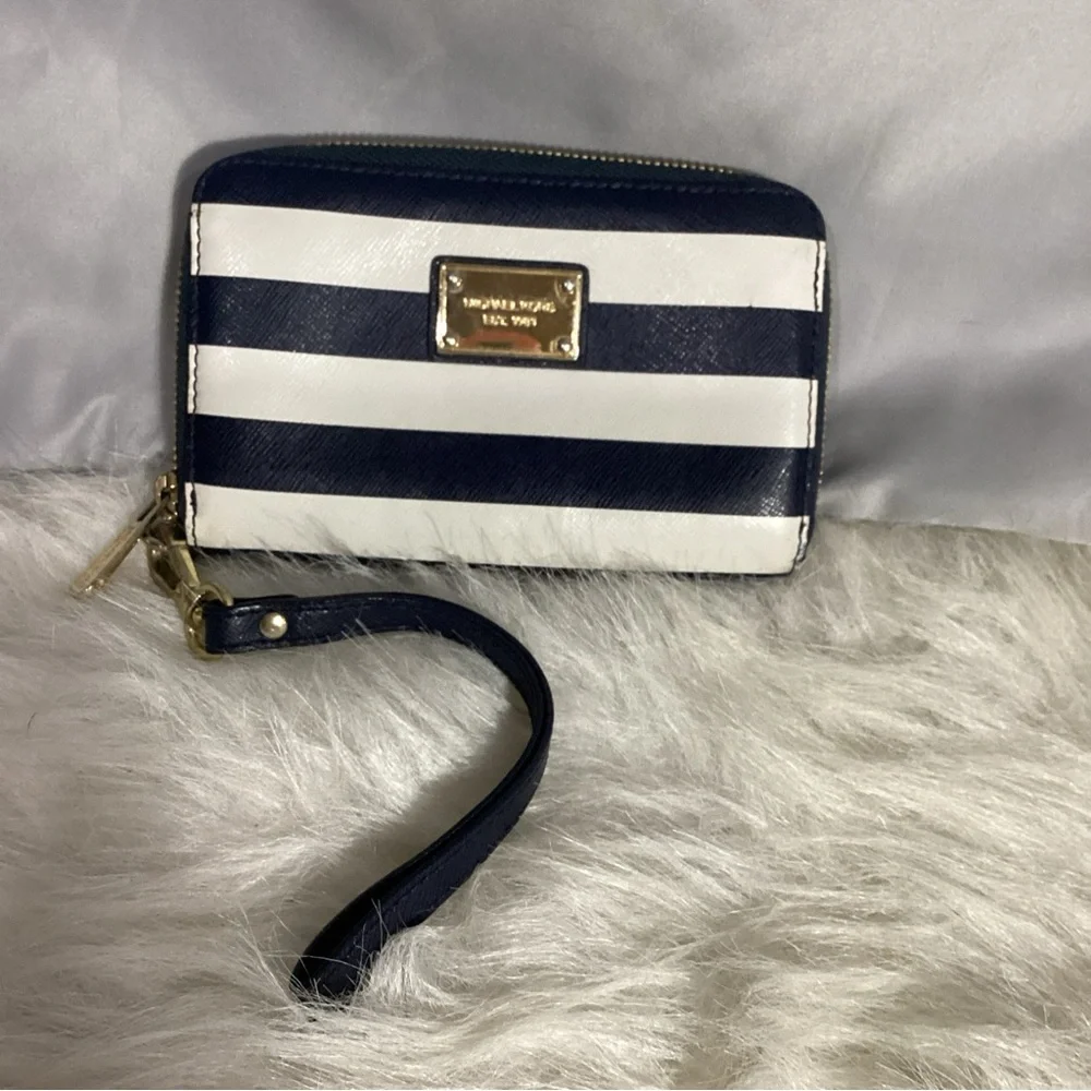 Michael Kors Blue/ White Striped Zip Around Clutch Wristlet Wallet - Picture 12 of 12